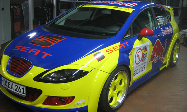Leon Umbau RedBull Galerie - Autohaus Kobia
