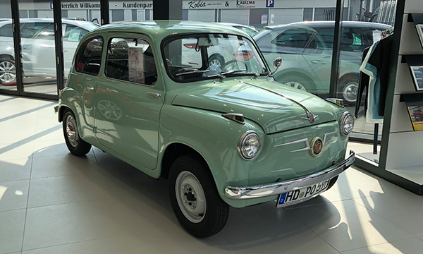 SEAT 600 Galerie - Autohaus Kobia